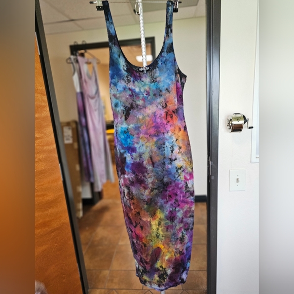 Recycled Riot reverse tie dye galaxy body con dress - Picture 3 of 5